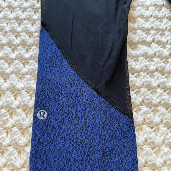 Lululemon Rush Hour 21" Crop
Power Luxtreme Spray Jacquard Sapphire Blue Black - Picture 4 of 5
